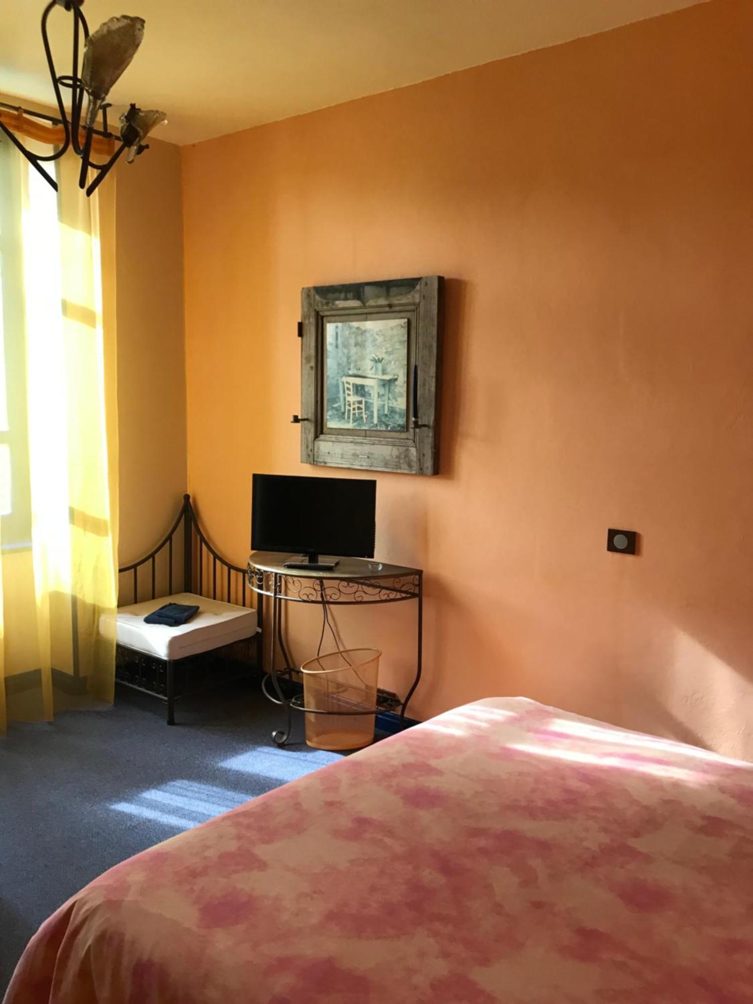 Auberge Magnette Audes Eksteriør billede