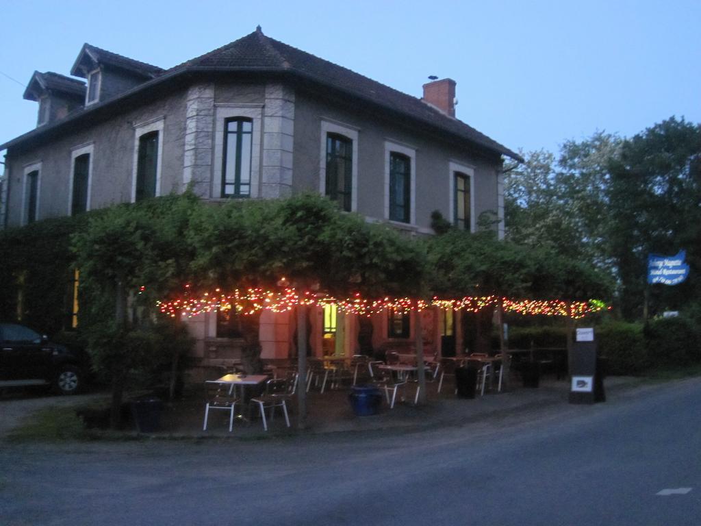 Auberge Magnette Audes Eksteriør billede